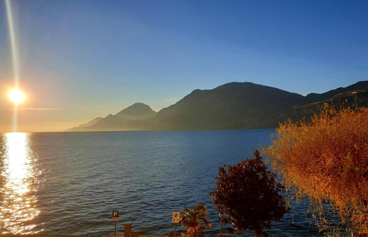 Assenza Lake Front Sweet Apartment Brenzone sul Garda Exteriér fotografie